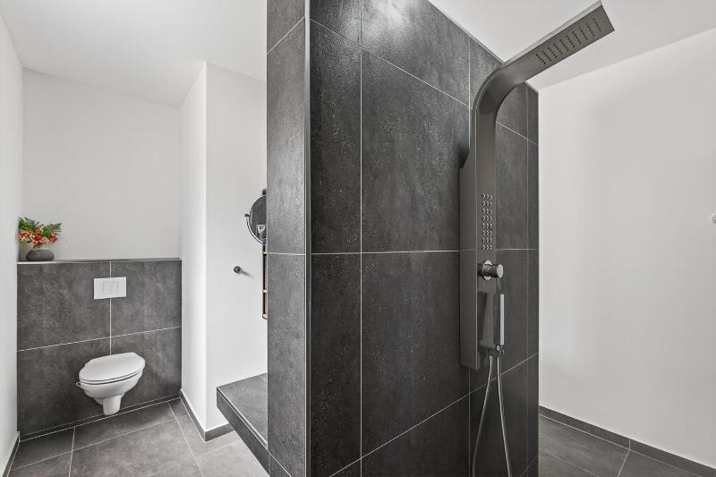 Villa Marie Pampoen - Ruime villa met privézwembad tropische tuin & toplocatie - image 7
