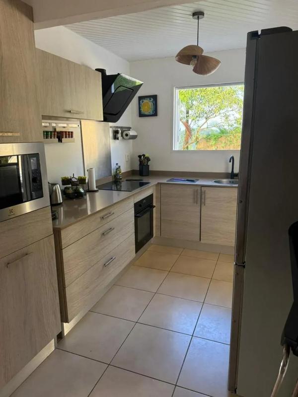 Villa avec piscine privée à Rivière-Salée - 110 m² - image 14