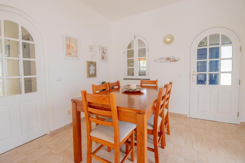 61 vdm - Superb villa on Vale do Milho with heated - image 19