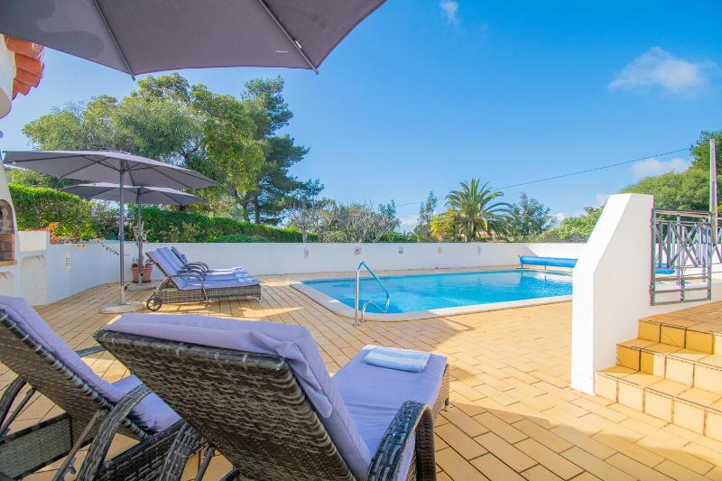 61 vdm - Superb villa on Vale do Milho with heated - image 25