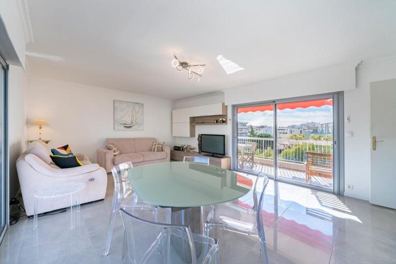 Brand new 2 bedrooms heart of Cannes - image 12