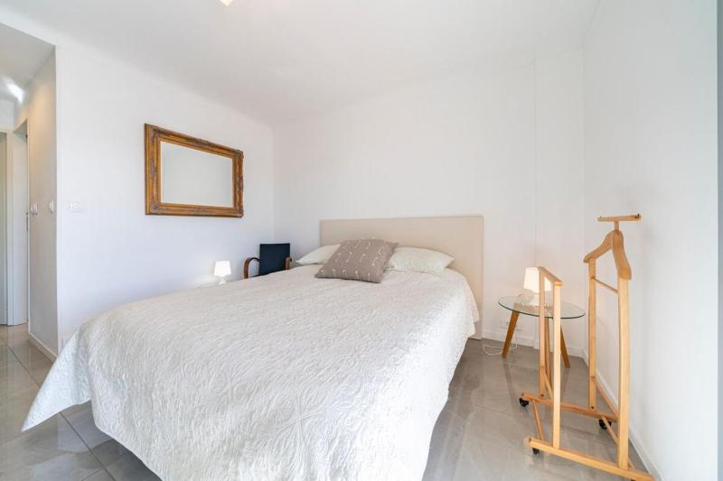 Brand new 2 bedrooms heart of Cannes - image 10