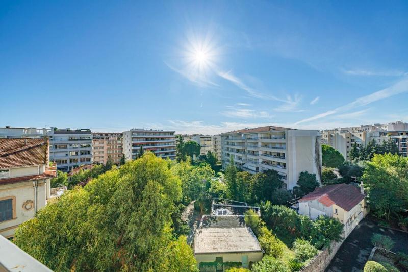 Brand new 2 bedrooms heart of Cannes - image 21