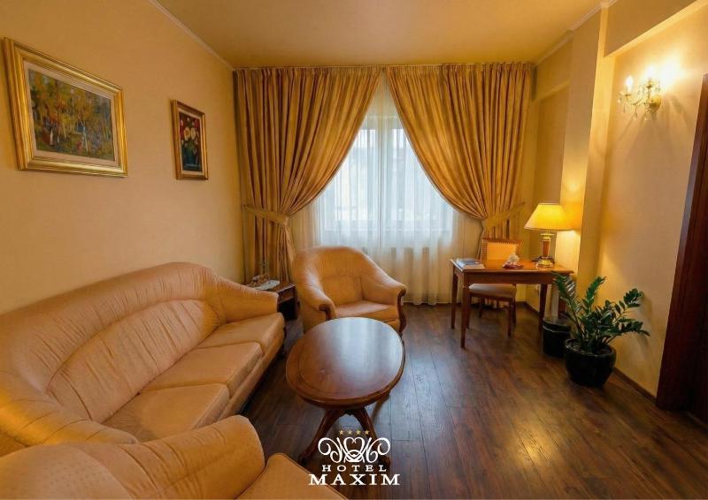 Hotel Maxim - image 13