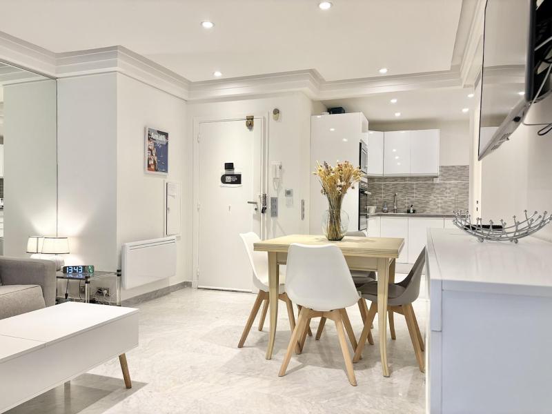 Cannes one bedroom apartment - 8D1 - image 6