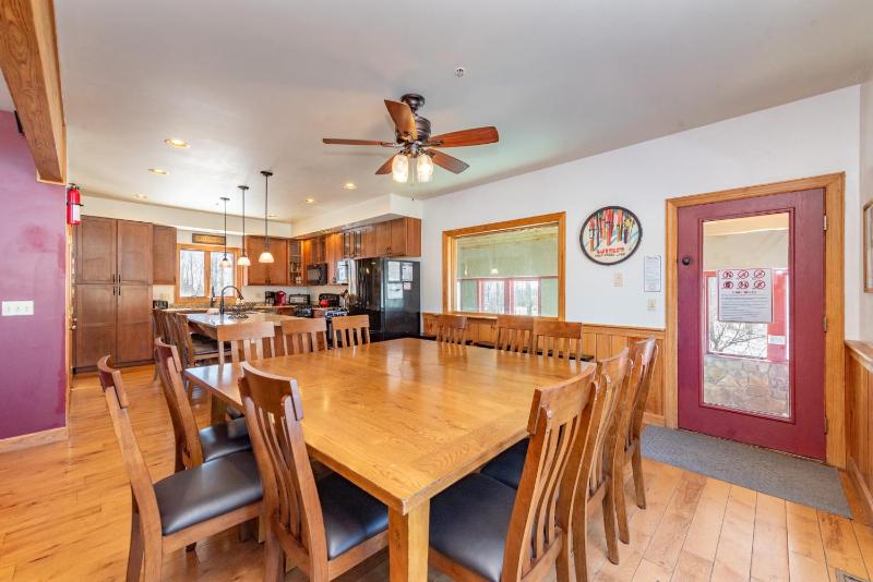 Boulder Lodge by Railey Vacations - image 4