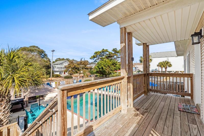 Coastin Time 8 BR 6BA Private Heated Pool & Hot Tub - image 29