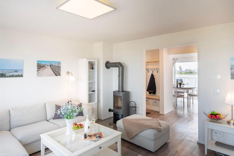 Maisonette-Fewo-Ostseeflair-by-Seeblick-Ferien-ORO-erste-Wasserreihe-E-Saeule - image 7