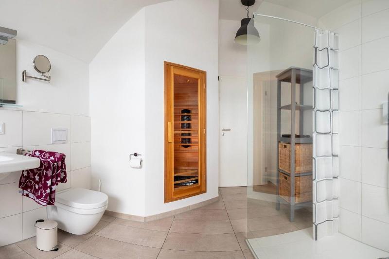 Maisonette-Fewo-Ostseeflair-by-Seeblick-Ferien-ORO-erste-Wasserreihe-E-Saeule - image 39