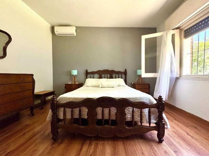 Casa de 3 dormitorios en Playa Mansa Punta del Este - image 3