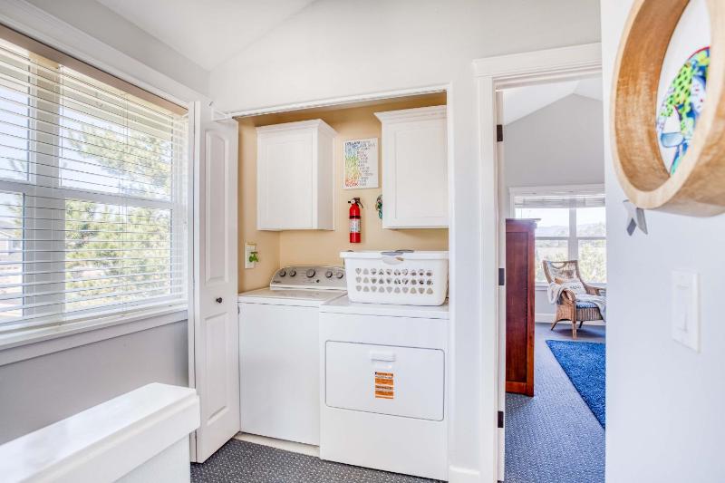 Gigis Beach House - image 38