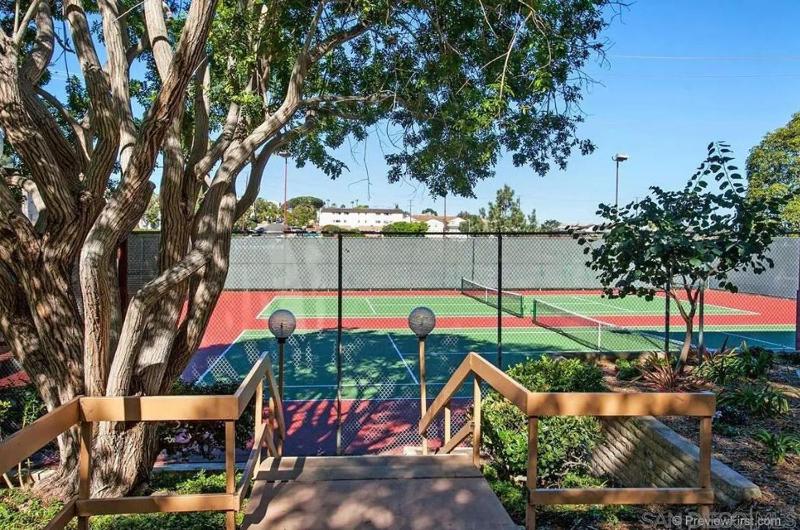 Luxury Condo Resort Amenities - Pool Pickleball - image 14