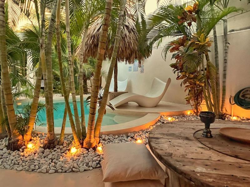 Villa Oasis Heated Private Pool Daily Housekeeping Prime location - image 40