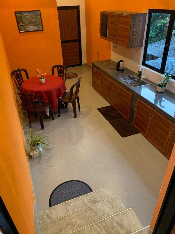 Hotel Surmount - image 8