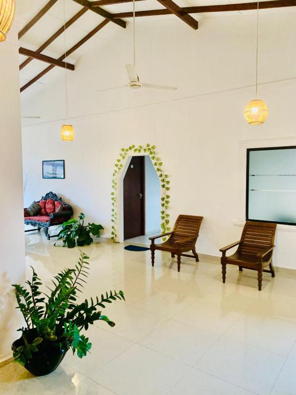 Hotel Surmount - image 5