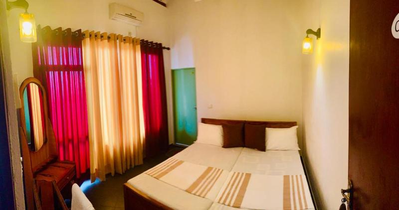 Hotel Surmount - image 14