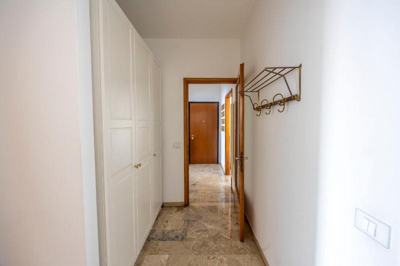 Italian Experience-Mestrina Apartment - image 27