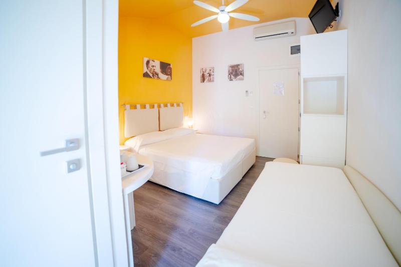 Hotel Casablanca - image 4