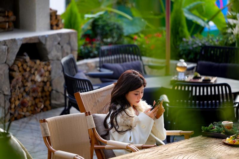 The Panorama Designer Villa & Cafe - Chinese Naxi Style Courtyard - Complimentary Airport Pick-up for 3 Nights & Tailor-Made Tours - image 7
