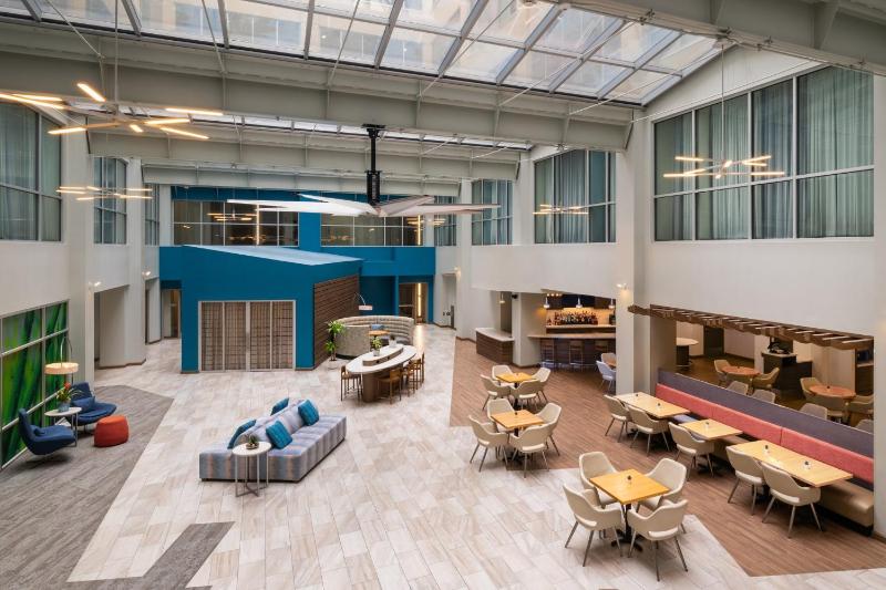 EVEN Hotel Pittsburgh Downtown by IHG - image 2