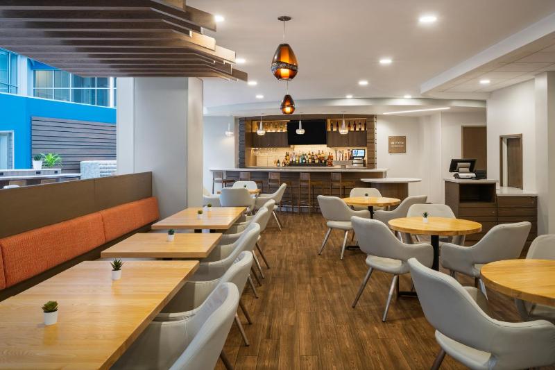 EVEN Hotel Pittsburgh Downtown by IHG - image 29