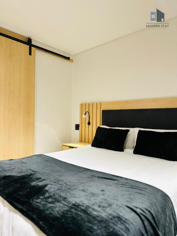 Modern stay in Klein Windhoek - image 16