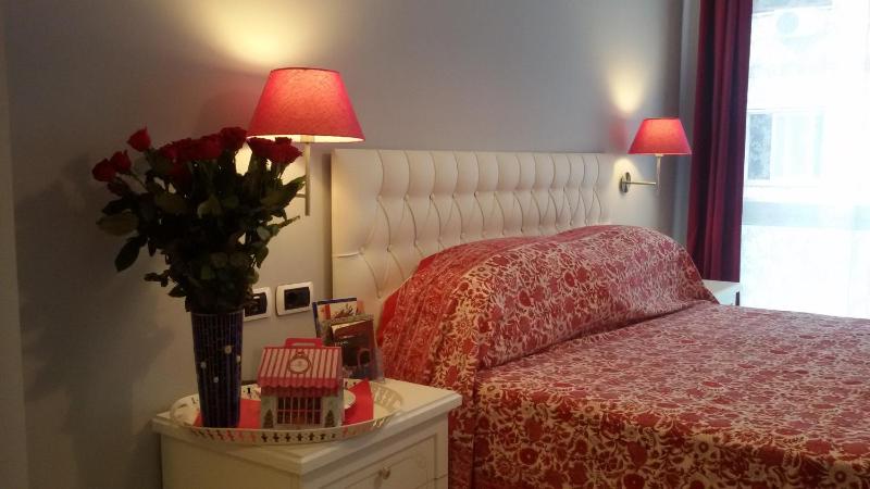 Deluxe Double or Twin Room image 3