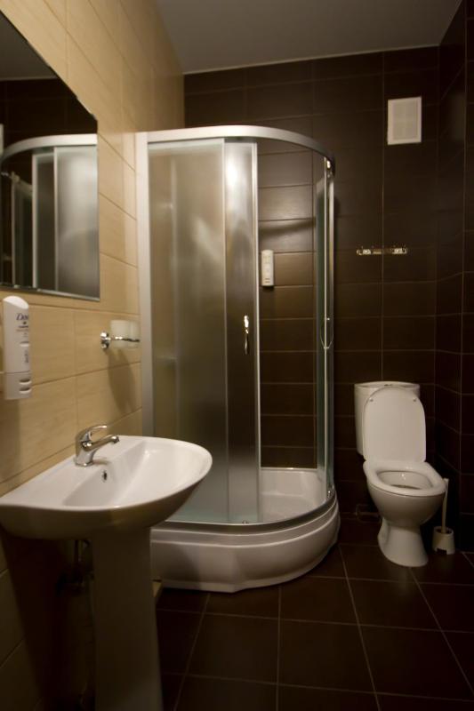 Standard Twin Room image 3
