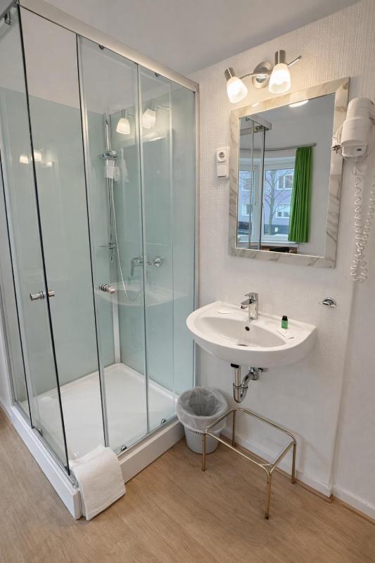 Hotel Haus Schwan Köln - image 11