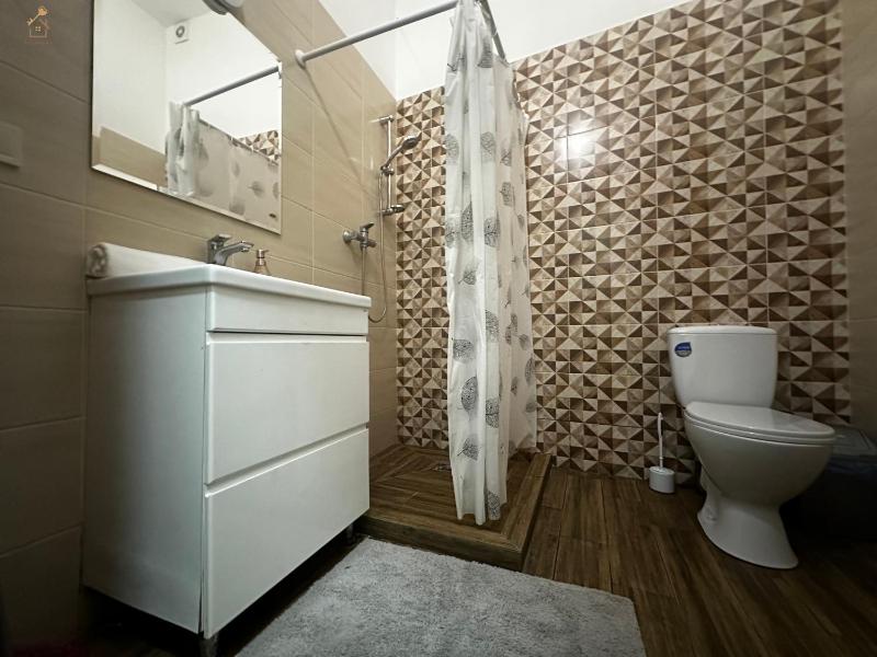 Cozy Old Town Studio - image 8