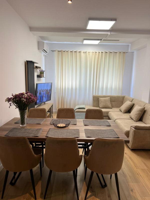 Casa Bianca Collection - image 2