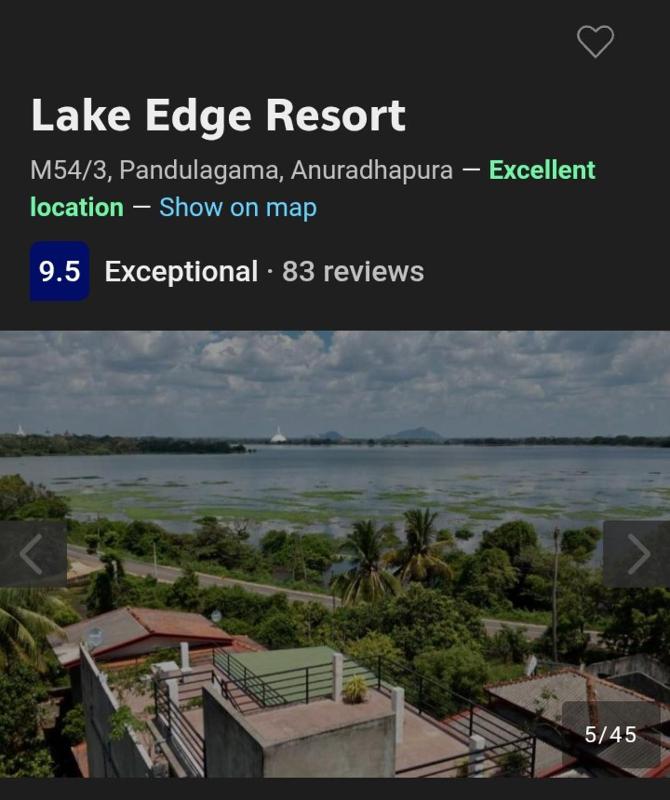 Lake Edge Resort - image 2