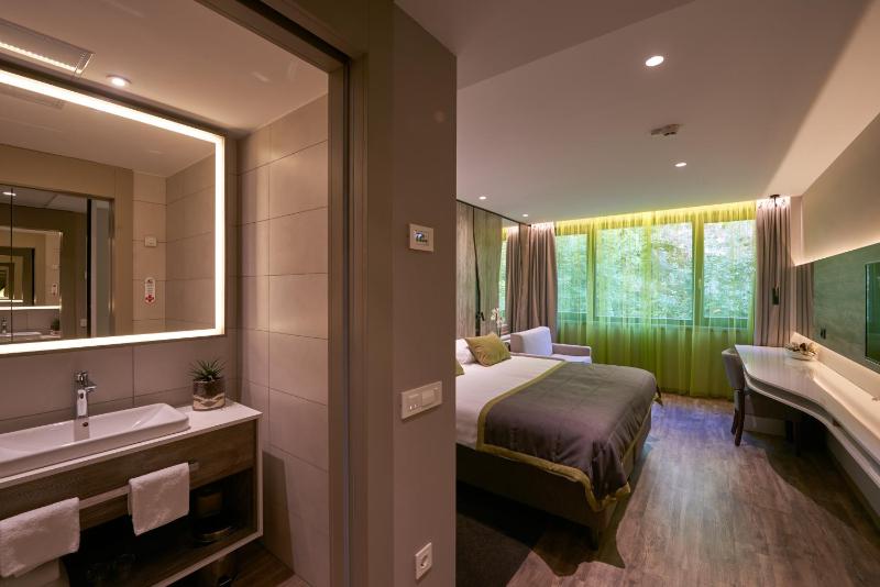 Triple Room image 4