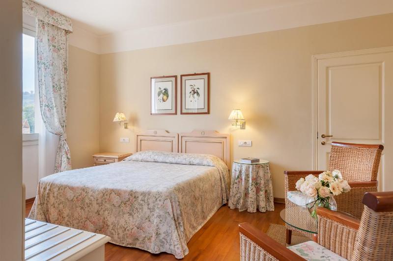 Superior Double or Twin Room image 1