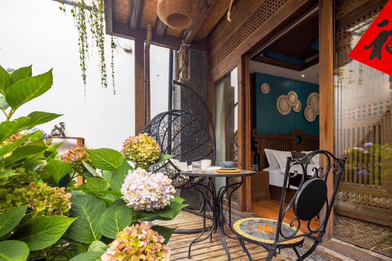 Lijiang Gone With Wind Hotel - image 25