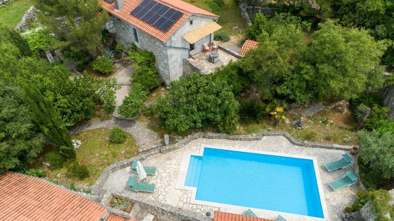 Vila Menta 1 - Indigenous Stone House by Villas Guide - image 1