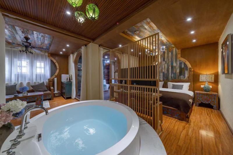 Lijiang Gone With Wind Hotel - image 38