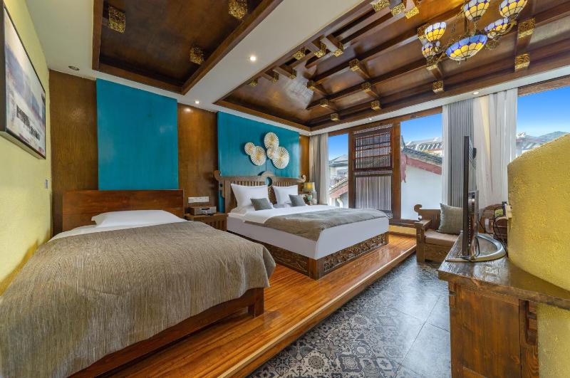 Lijiang Gone With Wind Hotel - image 3