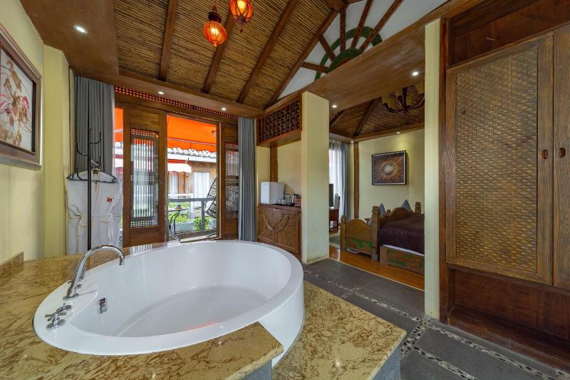 Lijiang Gone With Wind Hotel - image 13