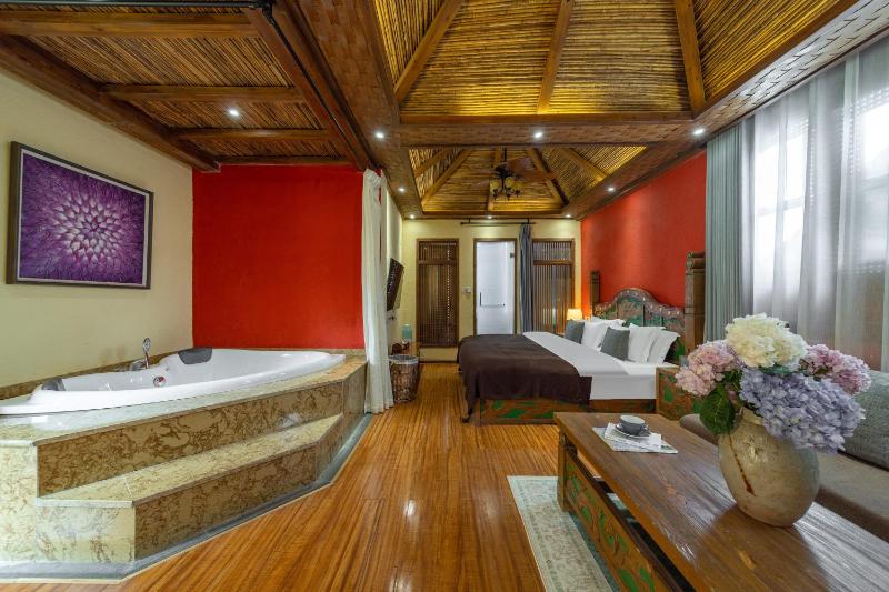 Lijiang Gone With Wind Hotel - image 19