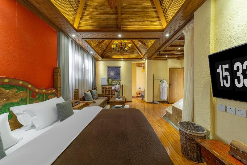 Lijiang Gone With Wind Hotel - image 31