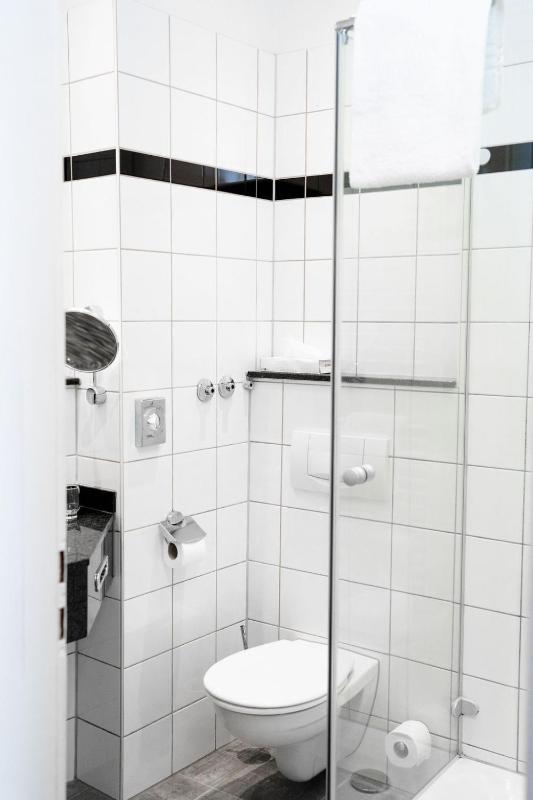 Astor & Aparthotel - image 6