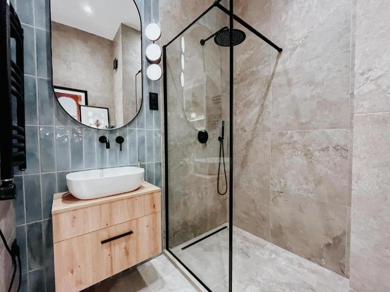 P11 Center Designer Apartment - image 8