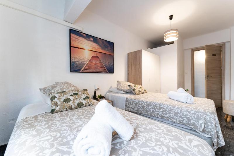 MalagaSuite Town Center Stay - image 11