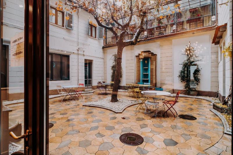 Hotel Astoria - image 3
