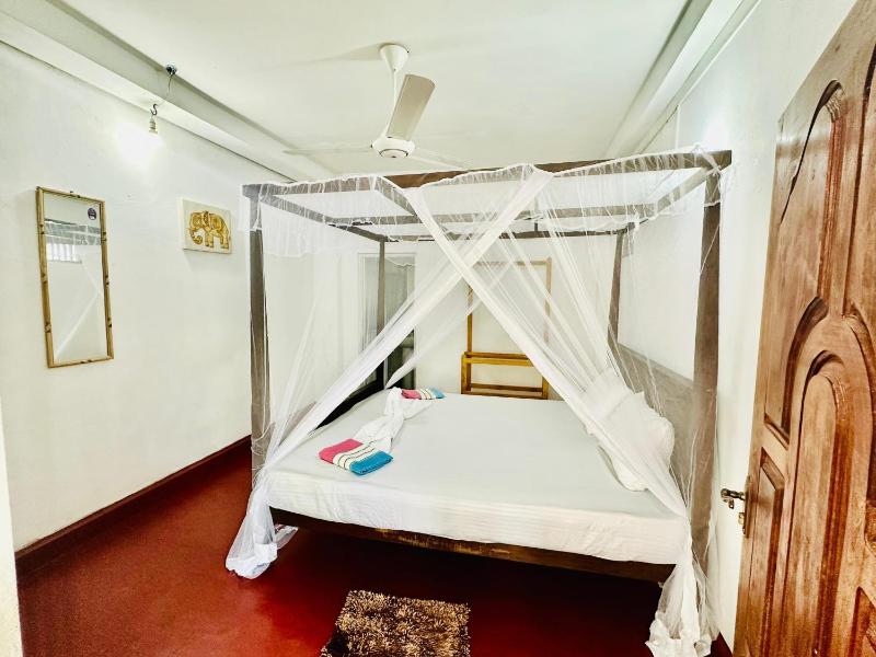 Long Beach Homestay - image 7
