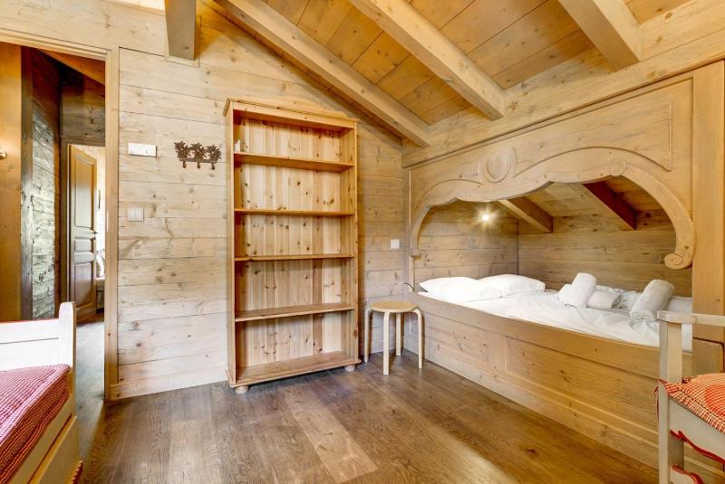 Michka - Chalet 500m Flegere Cheminee Jardin Vue 180 - image 7