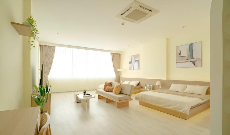 Ti Tach Home in Nera Garden Hue - image 9