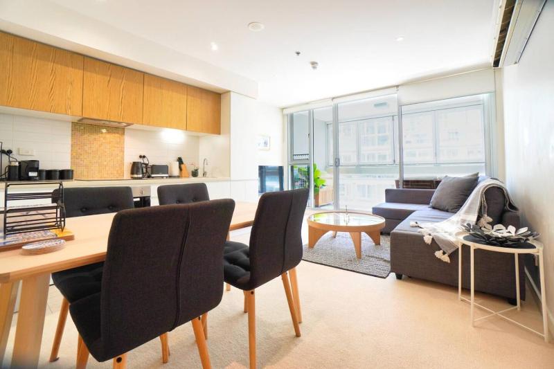 Resort-Style 1BR Apt in Adelaide CBD with Pool and Spa - image 15