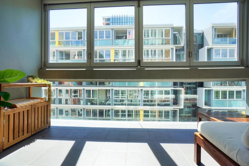 Resort-Style 1BR Apt in Adelaide CBD with Pool and Spa - image 7